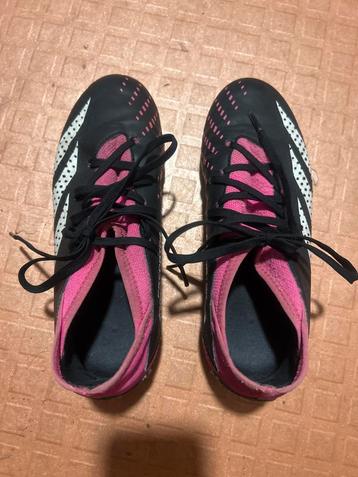 Adidas Predator Voetbalschoenen Maat 36,5 beschikbaar voor biedingen