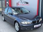 BMW 3-serie Touring 330xi AUT/XENON/LEER/CRUISE/PDC/CLIMA, Auto's, Automaat, Gebruikt, Beige, 1850 kg