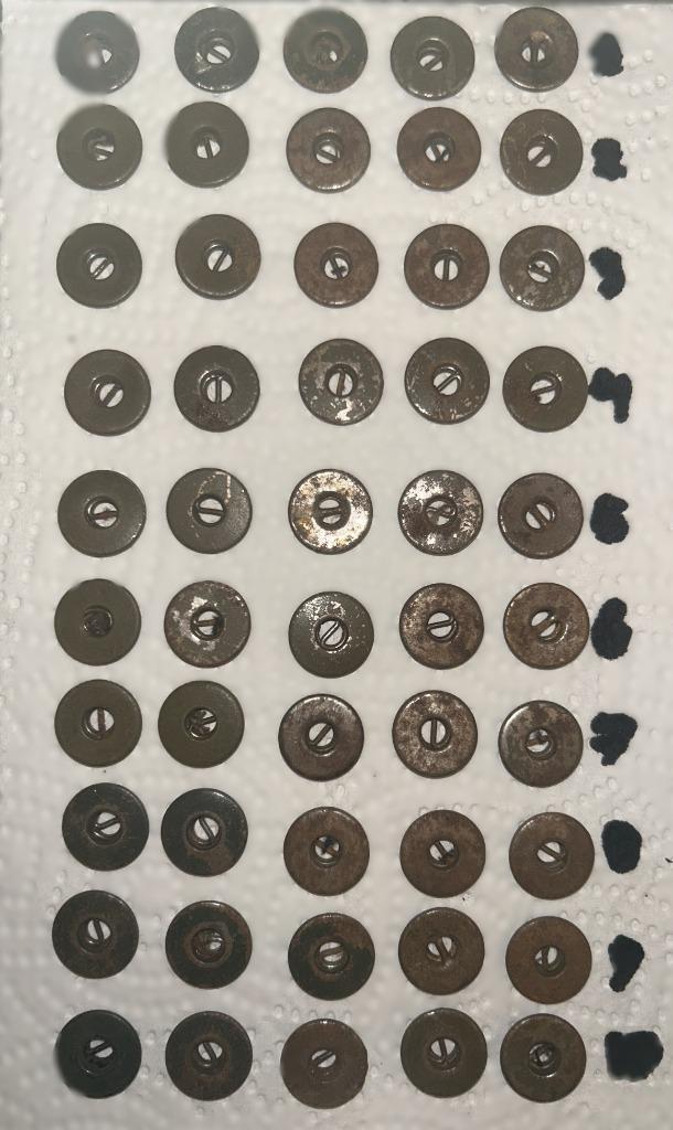 Originele WWII Canadese Canadian Canada knopen buttons, Verzamelen, Militaria | Tweede Wereldoorlog, Landmacht, Kleding of Schoenen