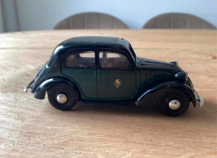 Fiat 508C Saloon 1100 Taxi van Brumm, Hobby en Vrije tijd, Modelauto's | 1:43, Zo goed als nieuw, Auto, Overige merken, Ophalen of Verzenden