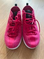 Jordan sportschoenen maat 35 - knalroze, Kleding | Dames, Schoenen, Ophalen of Verzenden, Zo goed als nieuw, Roze, Sportschoenen