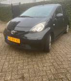 Toyota Aygo 1.0 12V Vvt-i 5DRS 2007 Zwart, Auto's, Voorwielaandrijving, Stof, 4 stoelen, Origineel Nederlands