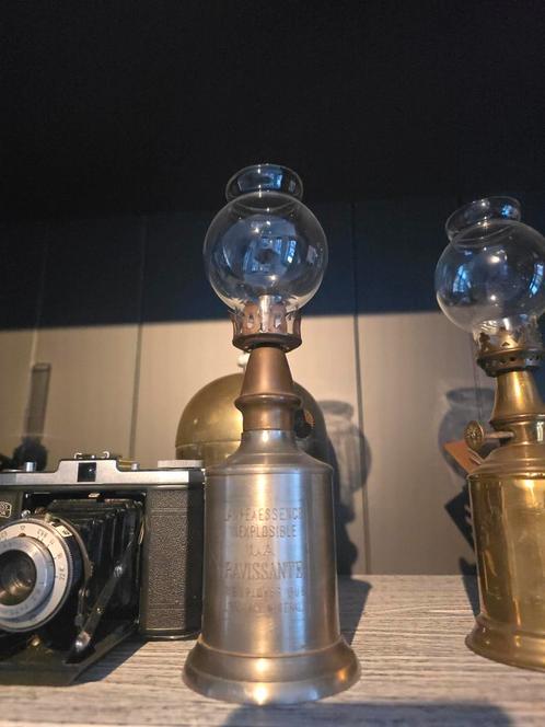 antieke olie/ duivenlamp LA RAVISSANTE INEXPLOSIBLE €49, Antiek en Kunst, Antiek | Lampen, Ophalen of Verzenden