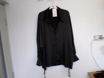 Mooie zwarte blouse JFY satijnlook XL - 54/56 nieuw! beschikbaar voor biedingen
