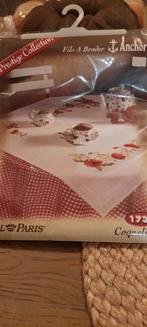 ANCHOR BORDUURPAKKET TAFELKLEED TAFELKLEEDJE VOORBEDRUKT, Hobby en Vrije tijd, Ophalen of Verzenden, Nieuw, Borduurpakket