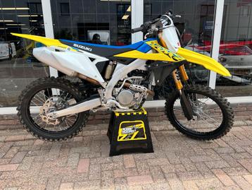 Suzuki RM-Z 250 2025 | Slechts 0,5 uur gereden | Als nieuw  beschikbaar voor biedingen