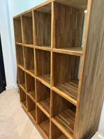 Teak houten vakkenkast/boekenkast op wielen, Huis en Inrichting, Kasten | Boekenkasten, Ophalen, Zo goed als nieuw, 25 tot 50 cm