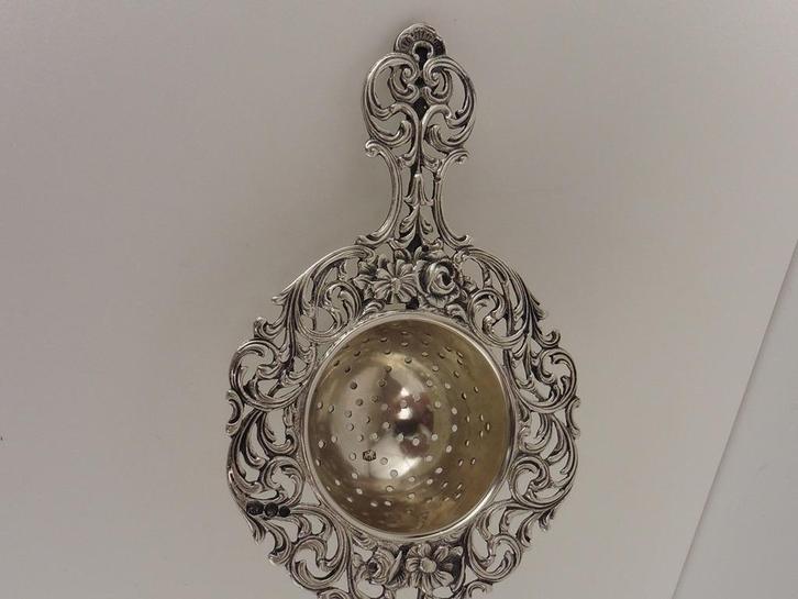 Zilveren theezeefje                                     Z166, Antiek en Kunst, Antiek | Goud en Zilver, Zilver, Ophalen of Verzenden