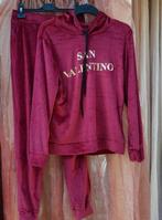 San Valentino nieuw rood velvet huispak trainingspak S M, Kleding | Dames, Huispakken, Maat 38/40 (M), Boutique, Nieuw, Ophalen of Verzenden