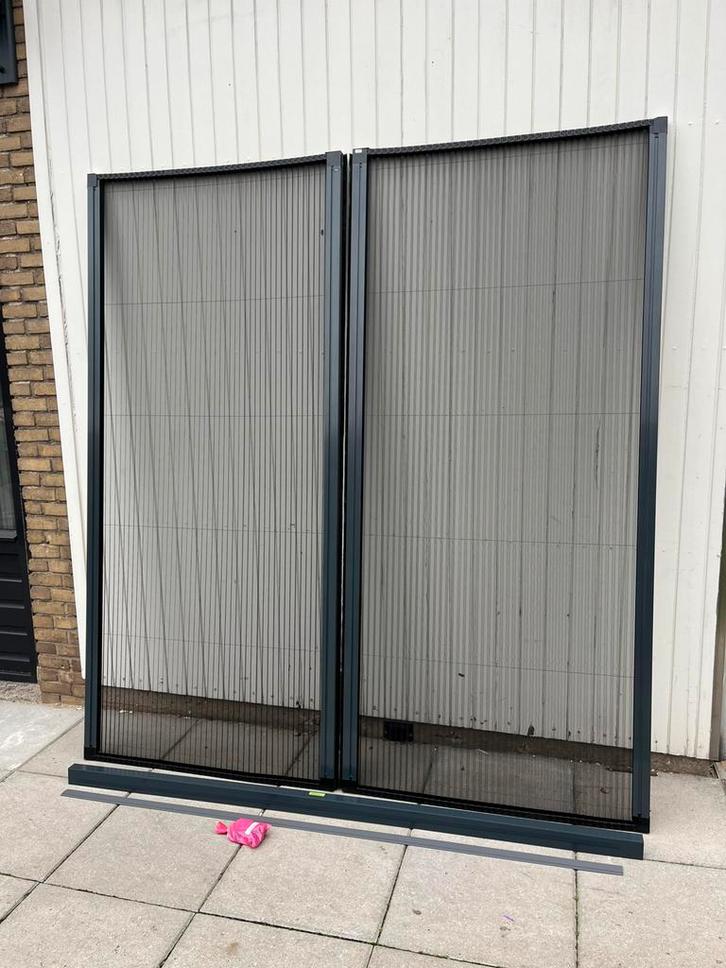 Luxaflex hordeuren in plissé (nieuw) dubbelzijdig compleet, Huis en Inrichting, Stoffering | Gordijnen en Lamellen, Nieuw, 200 cm of meer