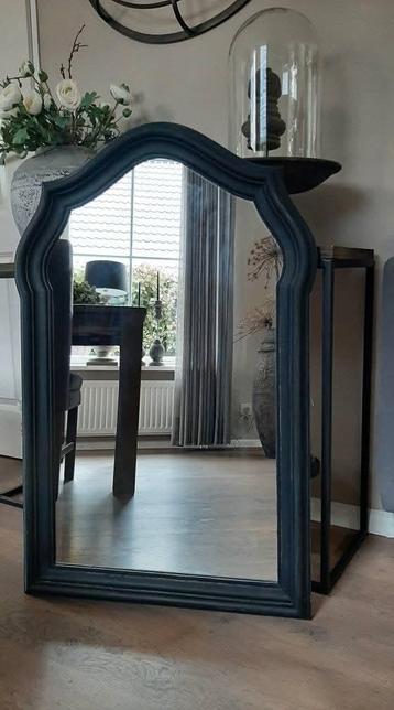 Oude toogspiegel / toog spiegel / spiegel beschikbaar voor biedingen