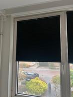 Zwarte plissé gordijnen,, Huis en Inrichting, Stoffering | Gordijnen en Lamellen, Zo goed als nieuw, 100 tot 150 cm, Zwart, 50 tot 100 cm