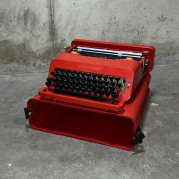 Valentine typewriter Ettore Sottsass Olivetti beschikbaar voor biedingen