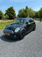 Mini 1.6 ONE 55KW 2012 Zwart, Auto's, Voorwielaandrijving, Stof, 74 pk, Zwart