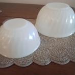 Anchor Hocking Fire King 2 Swirl nestschalen, Huis en Inrichting, Keuken | Servies, Ophalen of Verzenden, Overige stijlen, Porselein