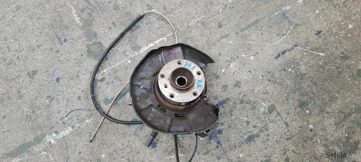 Fusee rechtsachter BMW 1 / 3 serie E81 E87 E88 E82 E90 E92 E, Auto-onderdelen, Ophanging en Onderstel, Gebruikt, Ophalen of Verzenden