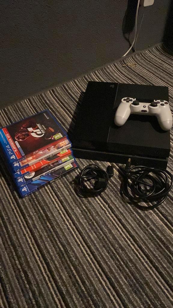 Playstation 4 helemaal compleet., Spelcomputers en Games, Spelcomputers | Sony PlayStation 4, Gebruikt, Original, 500 GB, Met 1 controller