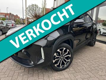 Toyota Yaris Cross 1.5 Hybrid AWD Dynamic|Stoel/Stuur Verwar beschikbaar voor biedingen