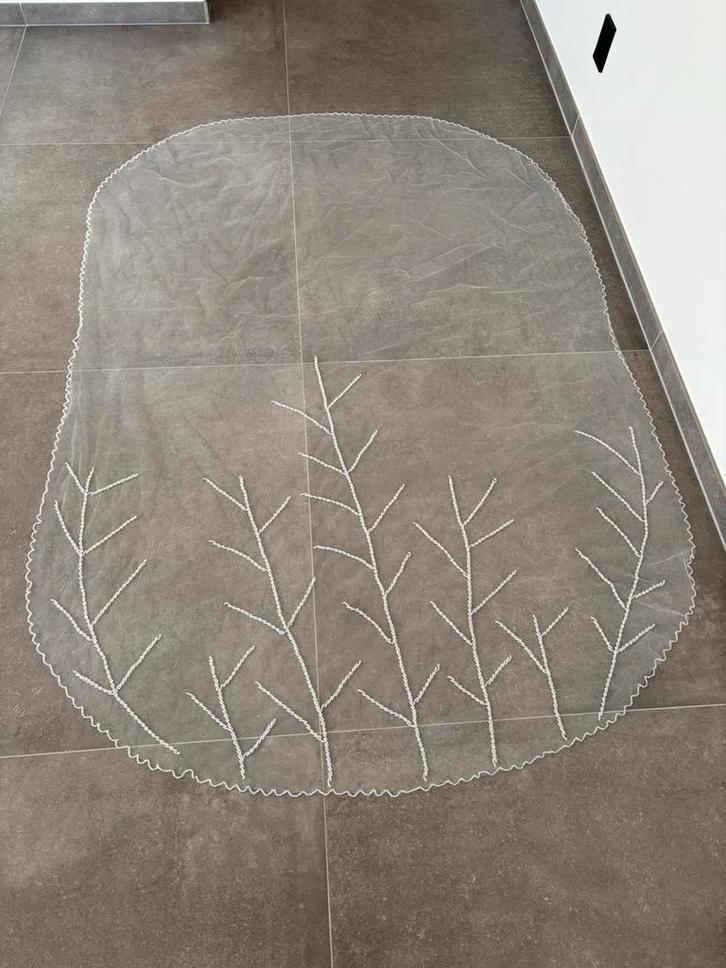 Nieuw Bruidssluier wit 2 meter met kraaltjes en parels, Kleding | Dames, Trouwkleding en Trouwaccessoires, Nieuw, Accessoires