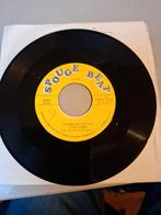 Levi John/ Flesh Deceiving ( Barbados 1974 ), 7 inch, Single, Ophalen of Verzenden, Zo goed als nieuw