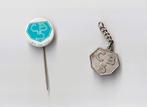 speld + schaarse hanger van CBS Sas van Gent, Ophalen of Verzenden, Overige onderwerpen, Speldje of Pin