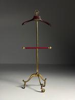 Kledingrek Dressboy Frans mid 20e eeuw, Ophalen, Zo goed als nieuw, 25 tot 50 cm, Minder dan 100 cm