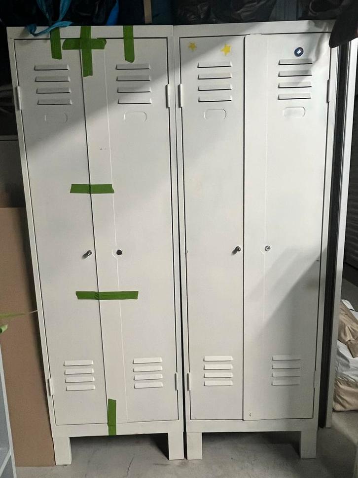 Twee metalen lockers, Huis en Inrichting, Kasten | Kledingkasten, Gebruikt, 150 tot 200 cm, 50 tot 100 cm, 25 tot 50 cm, Met deur(en)
