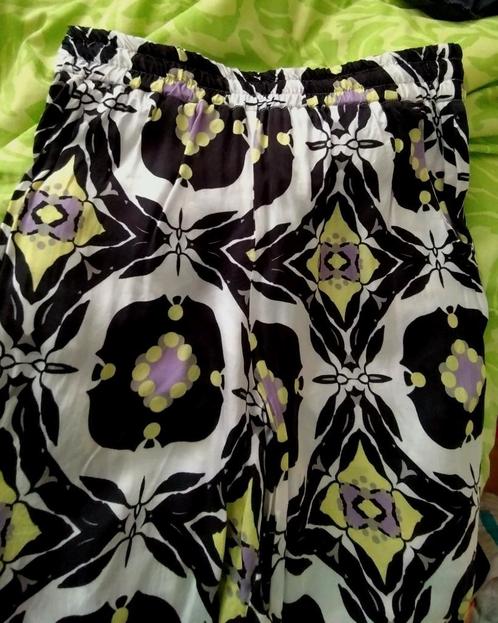 Leuke vrolijke gekleurde pantalon broek van Femmes du Sud S, Kleding | Dames, Broeken en Pantalons, Gedragen, Maat 36 (S), Overige kleuren