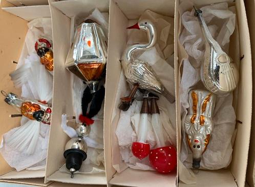 Kerstbal diverse doosjes luxe zilveren antieke kerstballen, Diversen, Kerst, Ophalen of Verzenden