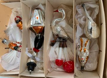 Kerstbal diverse doosjes luxe zilveren antieke kerstballen beschikbaar voor biedingen