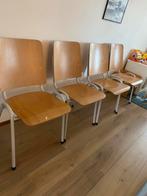 Vier schoolstoelen retro vintage hout eetkamer stoelen hip, Huis en Inrichting, Stoelen, Vier, Gebruikt, Ophalen of Verzenden