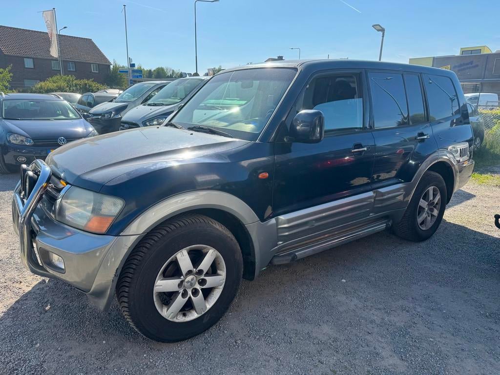 Mitsubishi Pajero 3.2 Di-D GLS LB Side Window 4x4 4WD Airco, Auto's, Bestelauto's, Stof, Gebruikt, Zwart, 4 cilinders