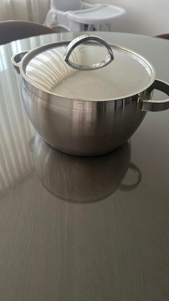 BK pan 8 liter  24 cm, Huis en Inrichting, Keuken | Potten en Pannen, Ophalen of Verzenden, Zo goed als nieuw, Rvs, Kookpan of Snelkookpan