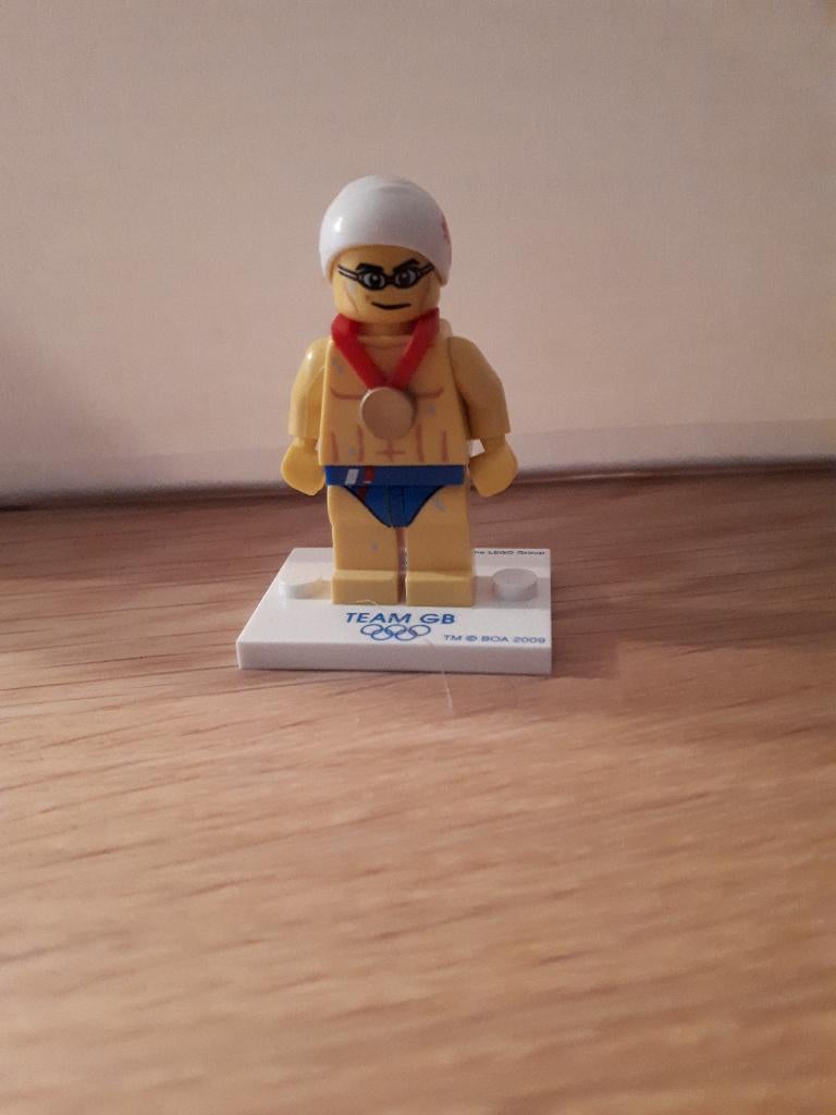 8909-8 Team gb minifigure Zwemmer, Ophalen of Verzenden, Nieuw, Complete set, Lego