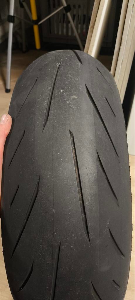 Bridgestone 180-55-17 S22  Bridgestone 130-70-16 S21, Ophalen of Verzenden