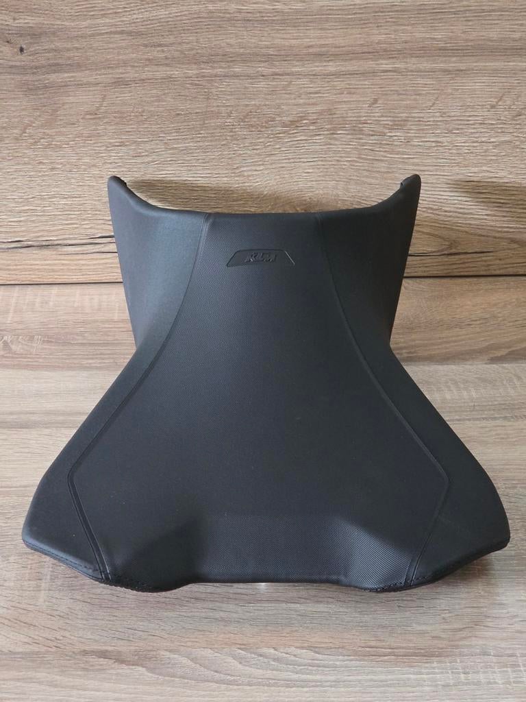 KTM 1290 super duke GT zadel ( zeer nette staat ), Ophalen, Gebruikt, Ktm, Ktm@ktm.nl