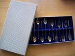 cassette 6 verzilverde lepeltjes en 6 verzilverde vorkjes, Antiek en Kunst, Ophalen of Verzenden