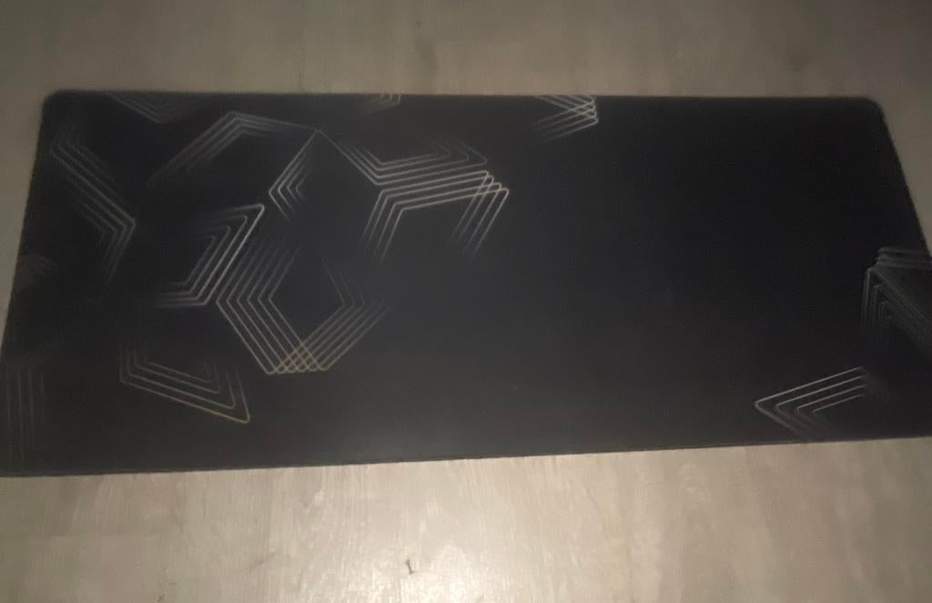 Muismat met lichte beschadiging, Computers en Software, Muismatten, Ophalen, Gaming muismat, Gebruikt