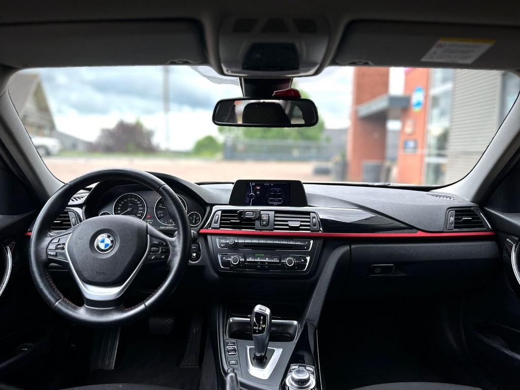 BMW 3-Serie 2.0 320D Xdrive Touring AUT 2013 Wit, Auto's, BMW, 745 kg, 1995 cc, Zwart, 4 cilinders