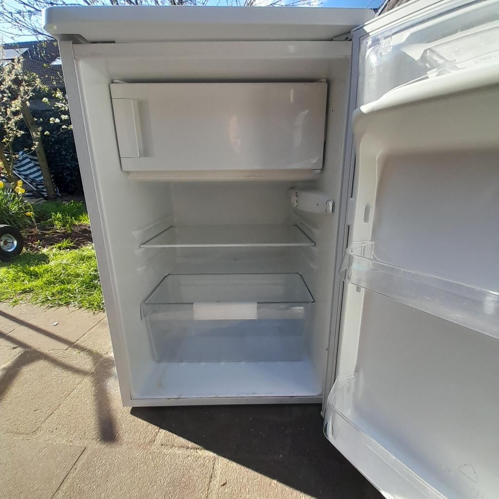 Tafelmodel koelkast, Gebruikt, 60 cm of meer, 100 tot 150 liter, Met vriesvak