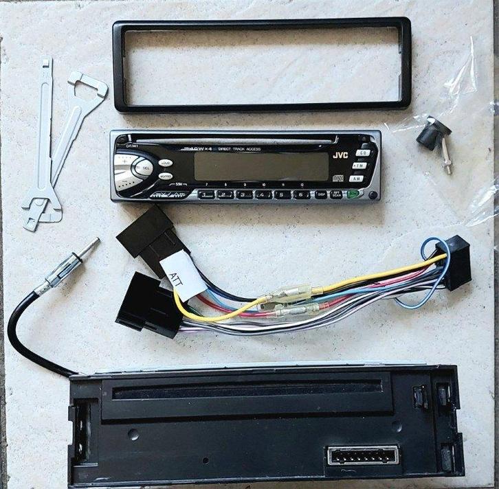 Nette JVC KD-S611 Autoradio CD-speler – Complete set, Auto diversen, Autoradio's, Zo goed als nieuw, Ophalen of Verzenden