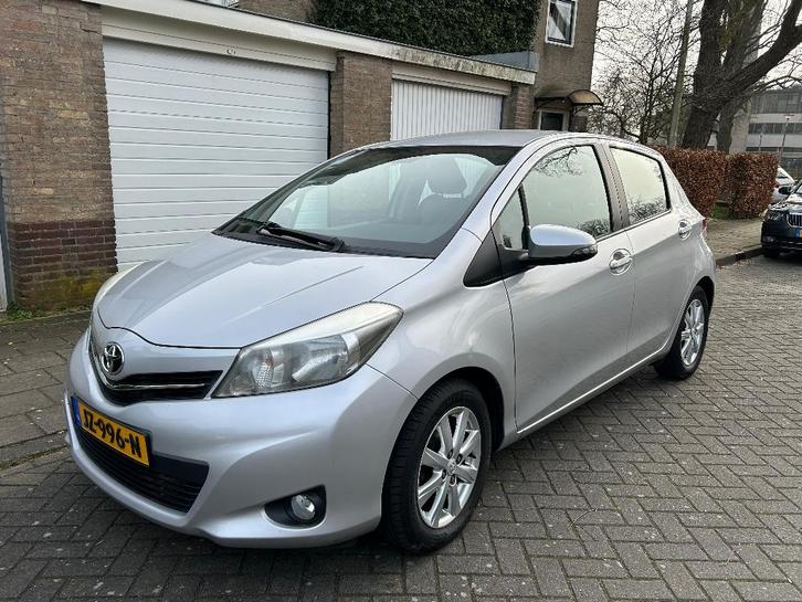 Toyota Yaris automaat 1.3 Vvt-i 5-DRS CVT 2012 Grijs, Auto's, Toyota, Particulier, Yaris, Airbags, Airconditioning, Centrale vergrendeling