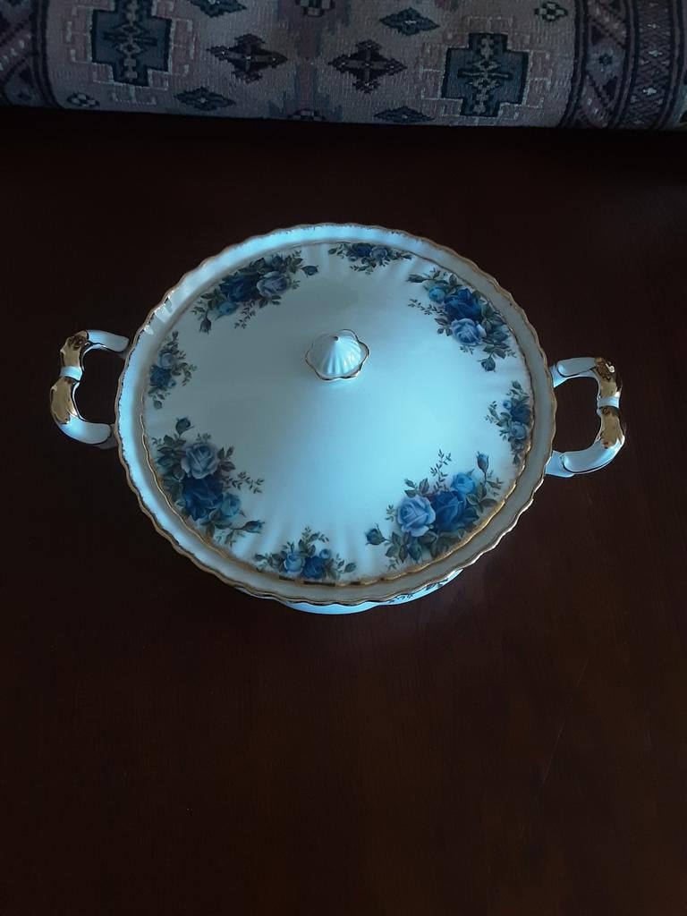 Royal Albert dekschaal van Moonligt Rose, Ophalen of Verzenden