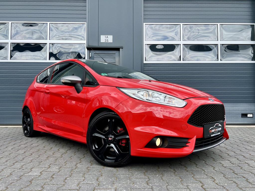 Ford Fiesta 1.6 ST *183PK*RACE RED*17”LMV, Auto's, Voorwielaandrijving, Gebruikt, 4 cilinders, Bedrijf
