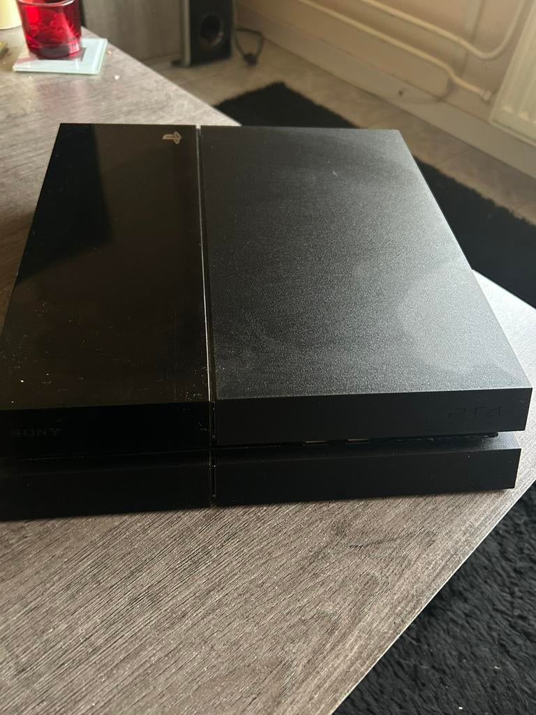 Ps4 te koop VANDAAG OPHALEN 60,-, Ophalen, Zo goed als nieuw, Zonder controller, Slim