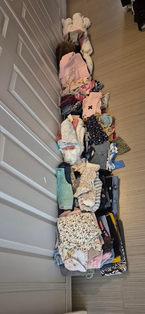 Ong 100 stuks kleding. Maat 50, 56, 62, 68, 74, 80, Kinderen en Baby's, Babykleding | Baby-kledingpakketten, Zo goed als nieuw