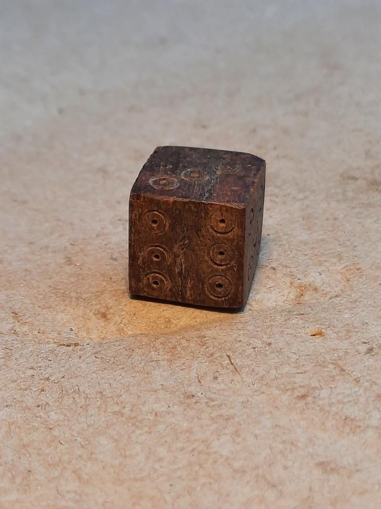 Romeins botten dobbelsteen bodemvondst 2, Verzenden