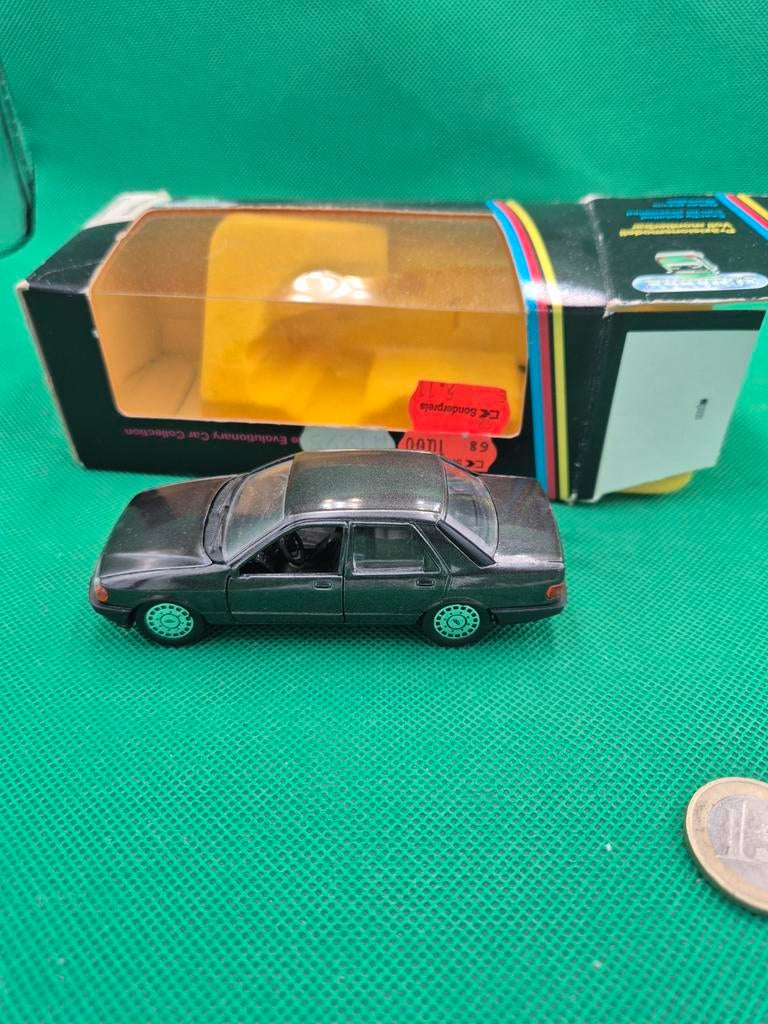 116 Ford siera 1/43 schabak, Ophalen of Verzenden, Zo goed als nieuw, Auto