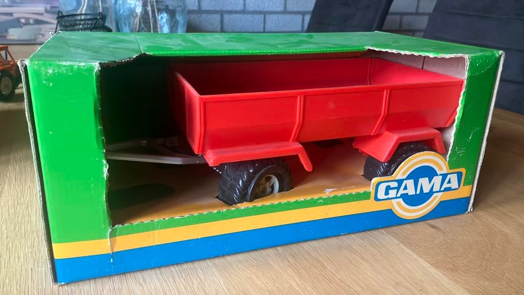 4 wielige aanhanger britains siku gama, Ophalen of Verzenden, Nieuw, Tractor of Landbouw, Overige merken