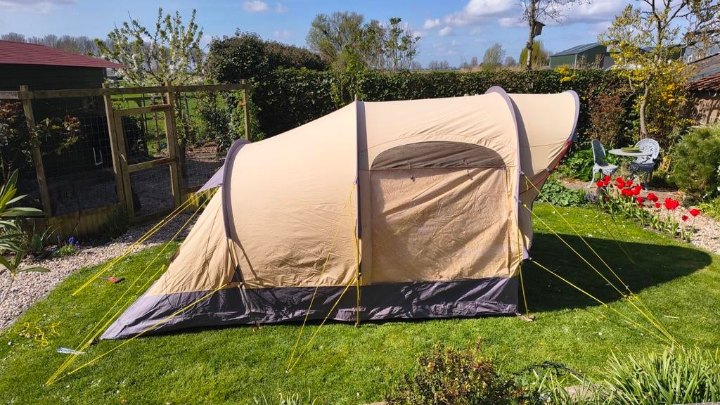 Zo goed als nieuwe Euro Trail Eagle Rock Alu BTC tent, Caravans en Kamperen, Ophalen of Verzenden, Zo goed als nieuw